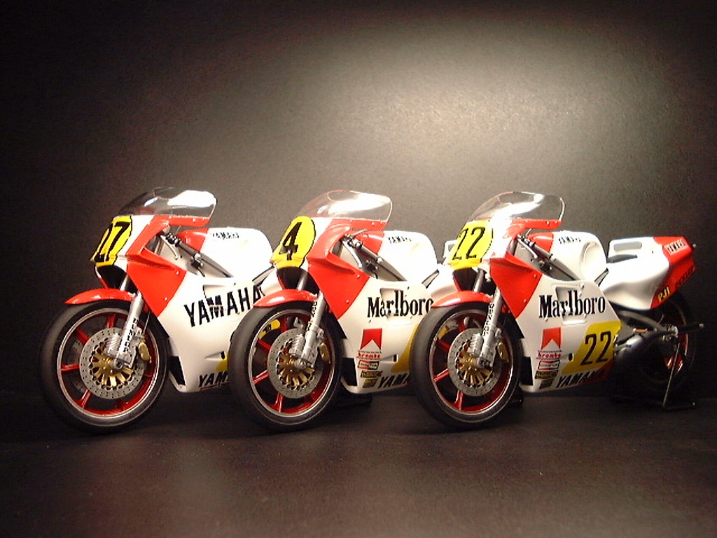 Marlboro YAMAHA YZR500'83