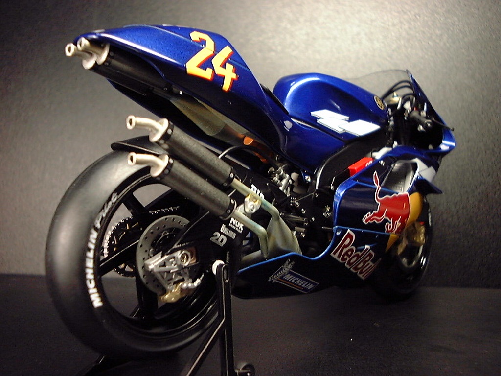 Redbull YAMAHA WCM YZR500'99